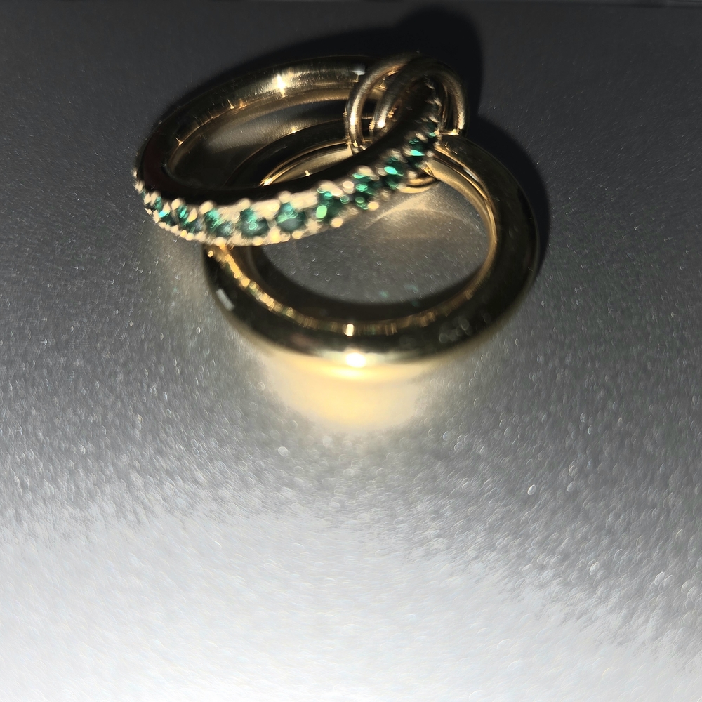 Trendy 18K Gold Plated Stainless Steel and Green Stone Linked Ring